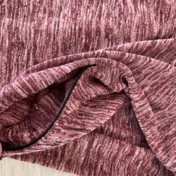 Travel Infinity Pocket Scarf with zip pocket - Picture 5 of 6